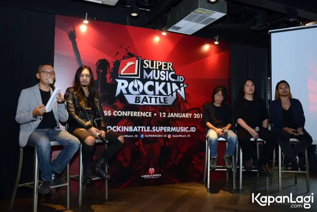 SUPERMUSIC ID ROCKIN BATTLE untuk pertama kalinya digelar. Ini sekaligus menjadi ajang pencarian bakat band rock terbesar di Indonesia.