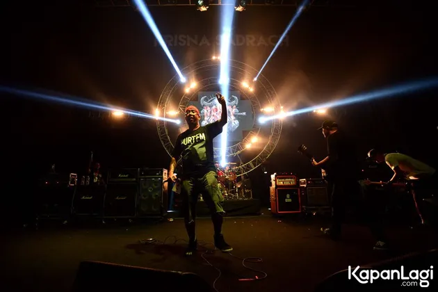 Hammersonic 2017 kembali menghadirkan line-up gabungan antara performer band lokal dan luar negeri. Salah satu nama band metal dari Indonesia yang tampil kala itu adalah Seringai.