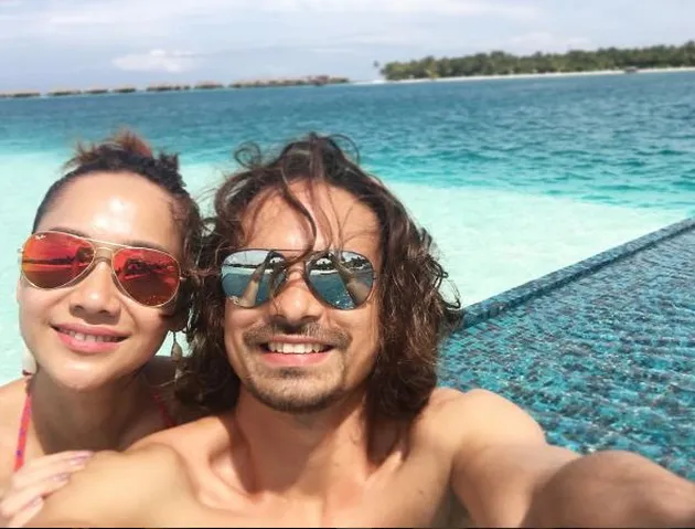 pasangan selebriti, pasangan romantis