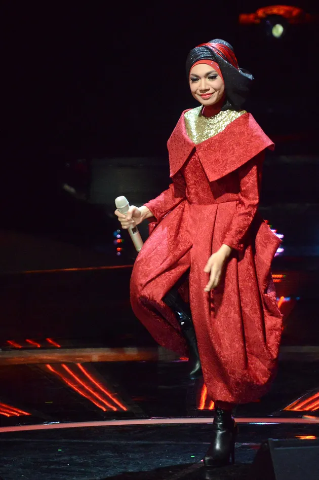 selebriti muda indonesia, alyssa soebandono, fatin