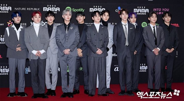 Handsome Celebrities Photos on the MAMA 2022 Red Carpet, There's a New  Bride and TXT's Skirt