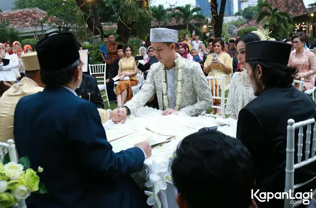 Rinni Wulandari &amp; Jevin Julian