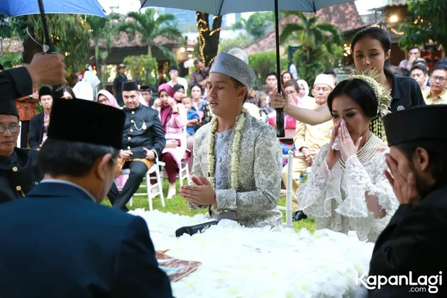 Rinni Wulandari &amp; Jevin Julian