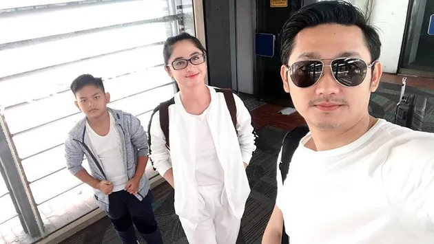 Dewi Perssik, Angga Wijaya &amp; Felice Gabriel 