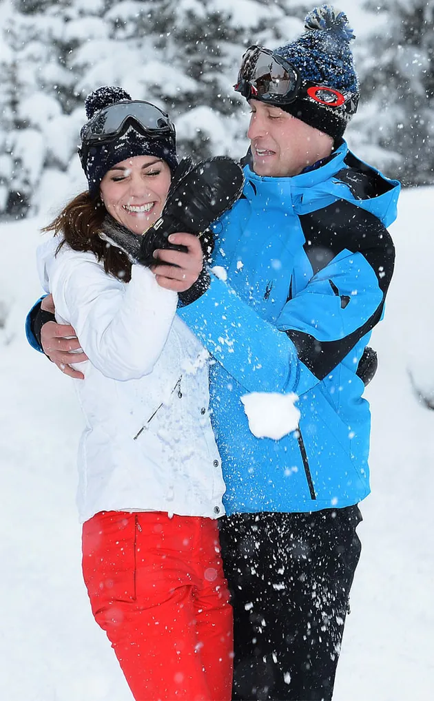 Kate Middleton, William &amp; 2 Anaknya