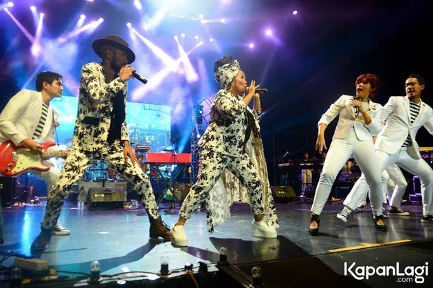 foto konser D\&#039;Essentials Of Groove (DEOG)