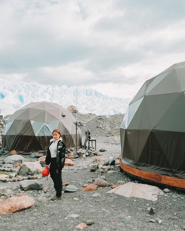 PHOTO: Really Into Traveling, Nikita Willy Chooses Cold Places in Argentina and Chile as the Next Travel Destination After Vacationing in Africa