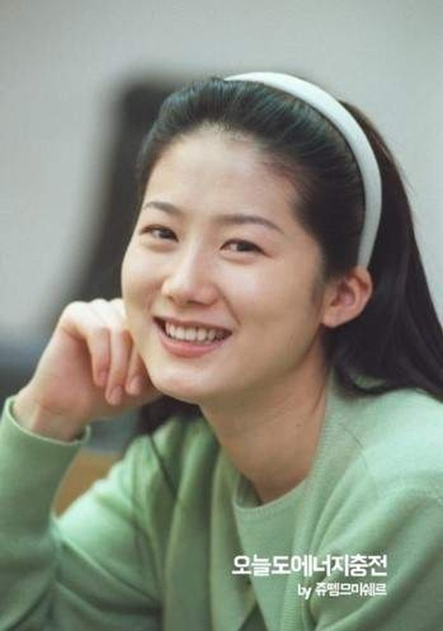 Photos of Shim Eun Ha, the Top Actress of the 90s in Korea who Retired at the Peak of Her Career, Rumored to Have Been Married for 2 Days and Now Married to a Conglomerate