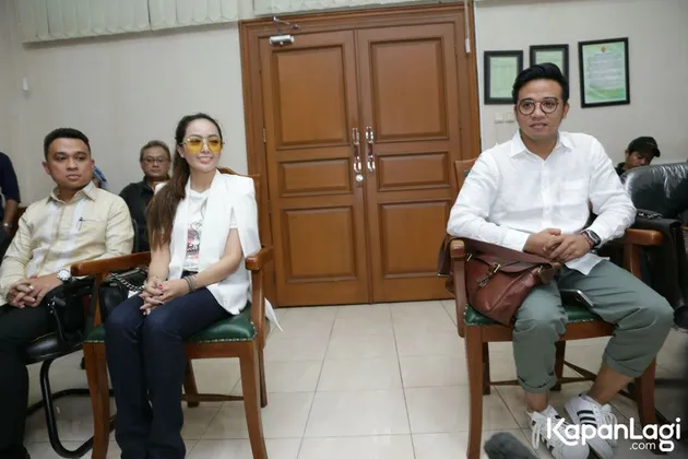 Roby Geisha - Cinta Ratu Nansya - Cerai