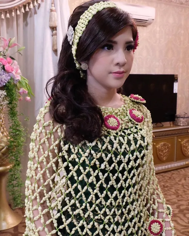 Foto pernikahan putri Gubernur Soekarwo - Kartika Prawita