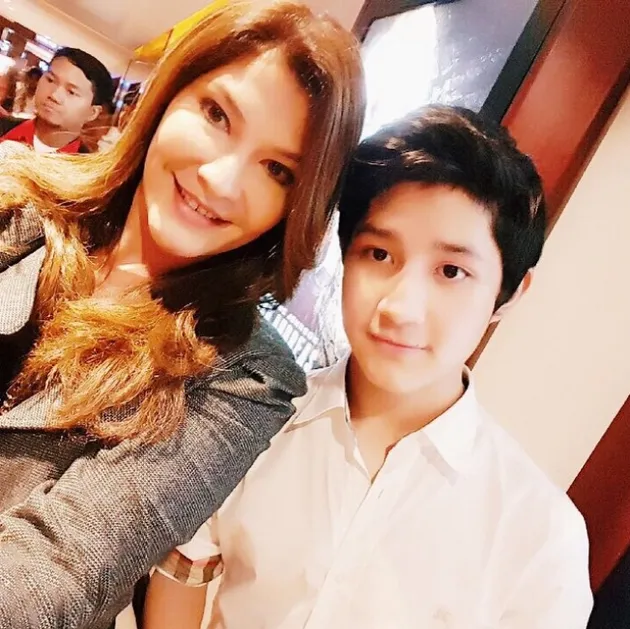 Mama cantik selebriti