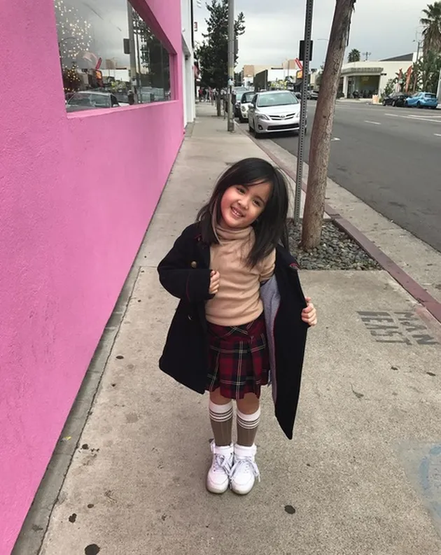 Mikhayla anak Nia Ramadhani