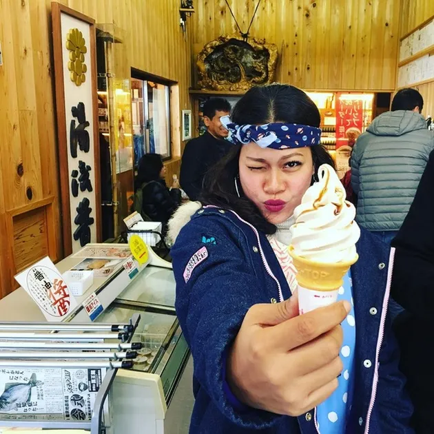 Okky Lukman liburan ke Jepang