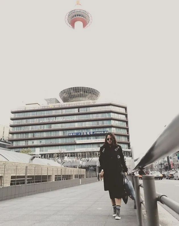 Okky Lukman liburan ke Jepang