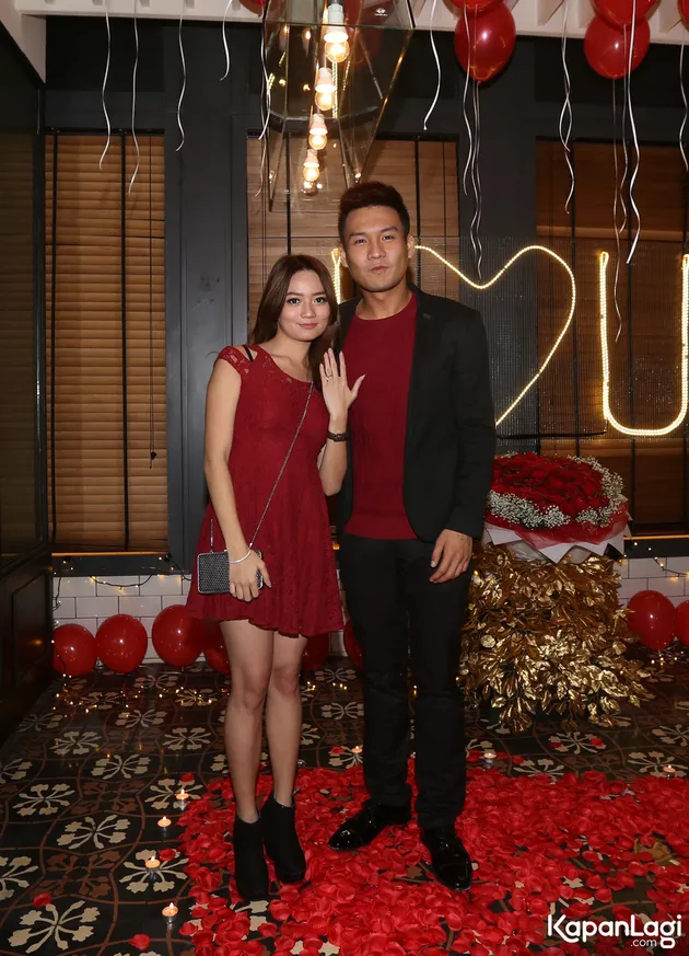 Fendy Chou lamar Stella Cornelia di Hari Natal