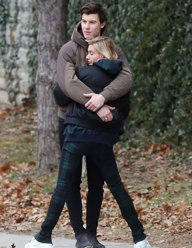 Hailey Baldwin &amp; Shawn Mendes