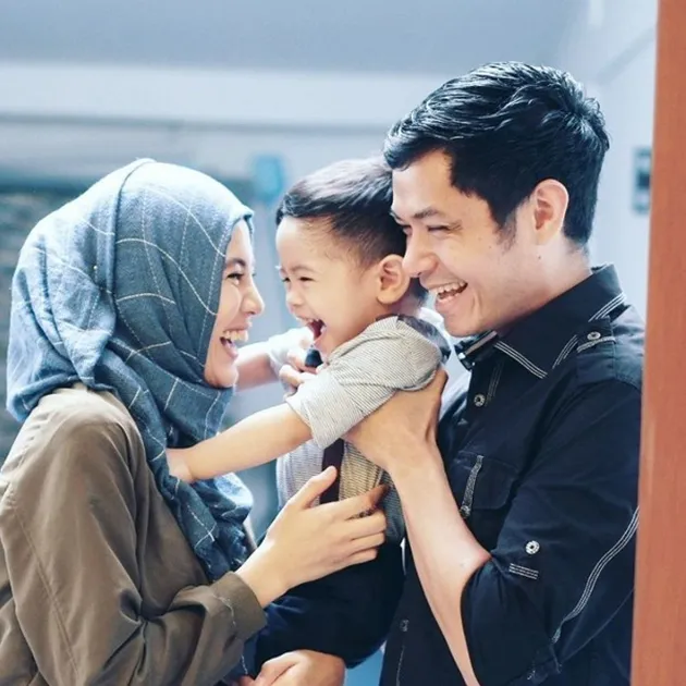 Keluarga Alyssa dan Dude