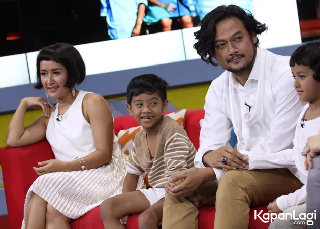 Dwi Sasono &amp; Widi Mulia ikuti kemauan anak untuk liburan