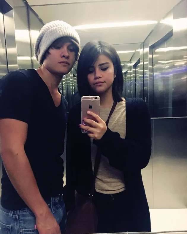 Mirip Selena Gomez