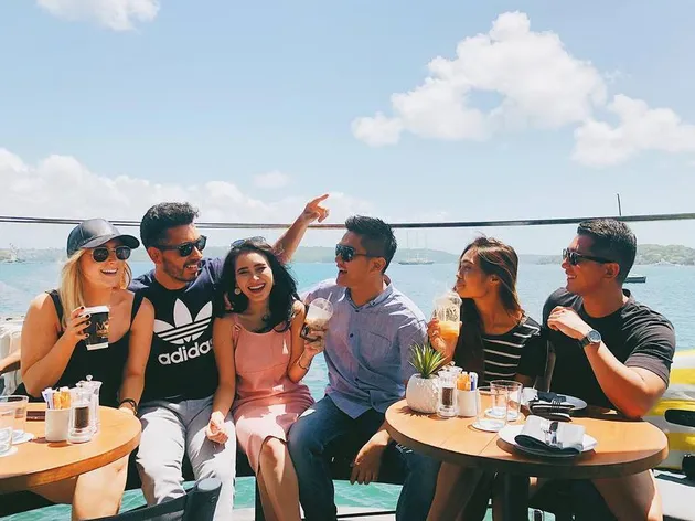 Ayu TIng Ting and the Geng