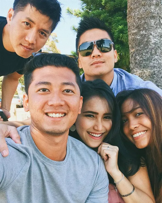 Ayu TIng Ting and the Geng