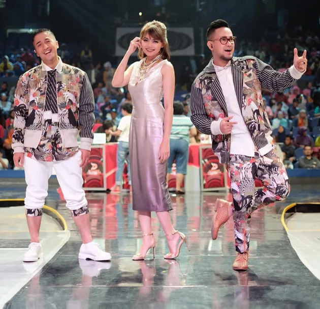 Fashion Rina Nose