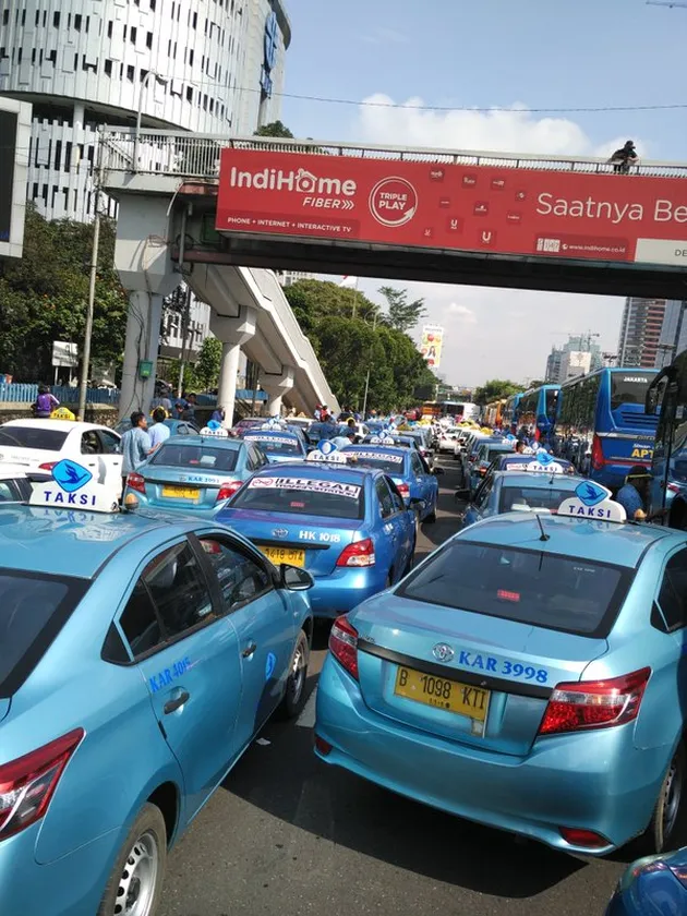 Foto Demo Taksi Jakarta