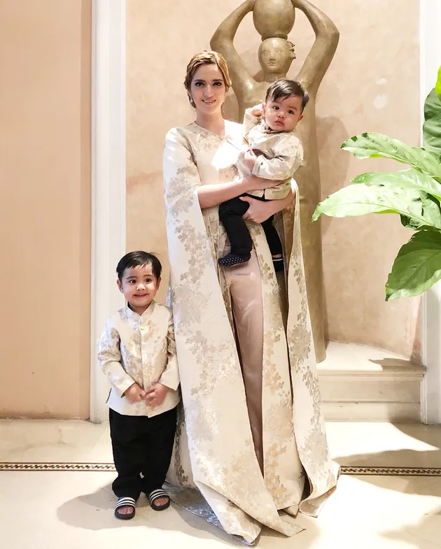 Lebaran Keluarga Nia Ramadhani
