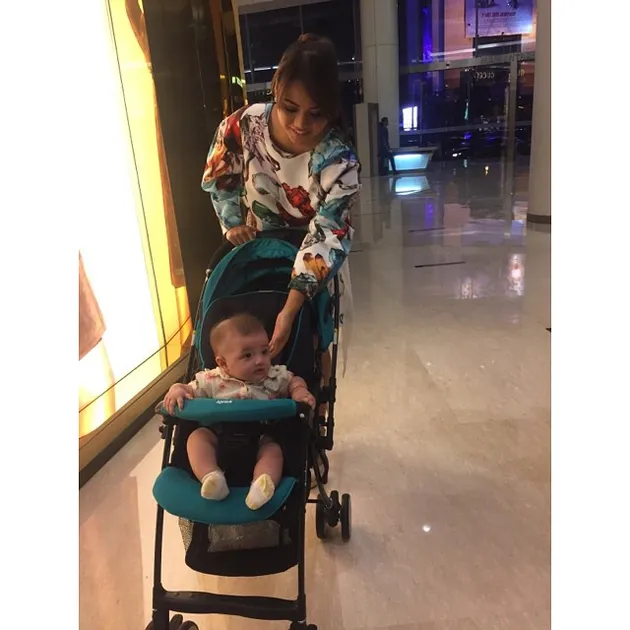 Aurel Hermansyah - Tommy Rumengan