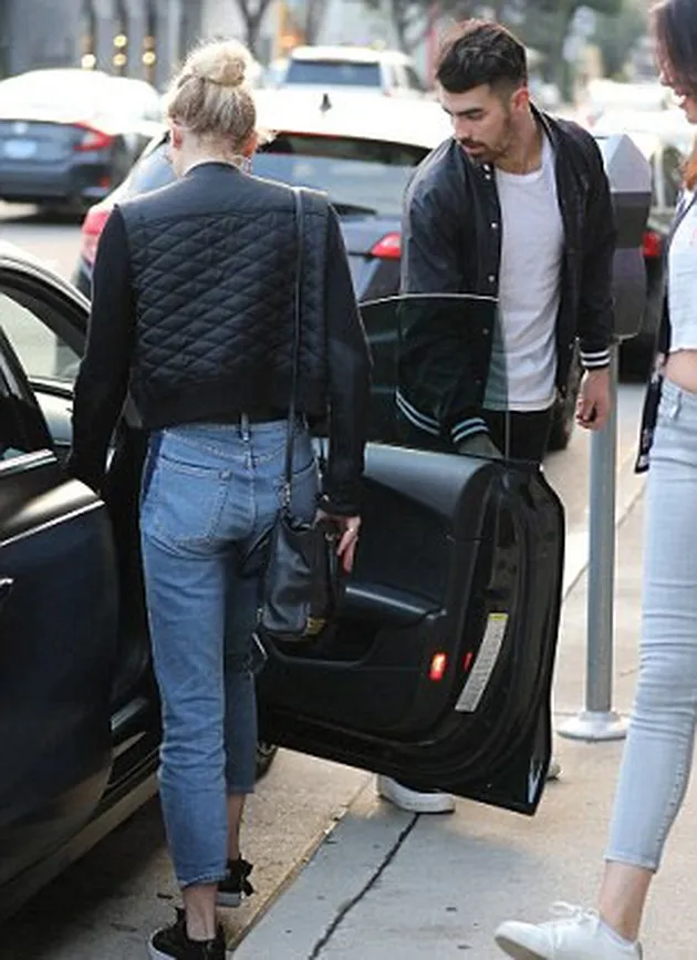 Joe Jonas &amp; Sophie Turner