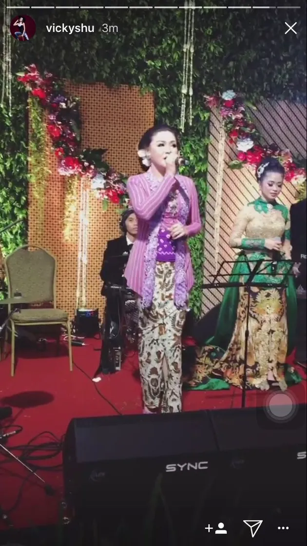 Vicky Shu - Kahiyang Ayu & Bobby Nasution