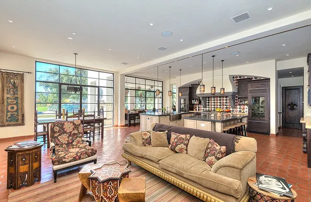 Rumah Mewah Jennifer Lopez