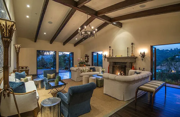 Rumah Mewah Jennifer Lopez