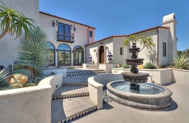Rumah Mewah Jennifer Lopez