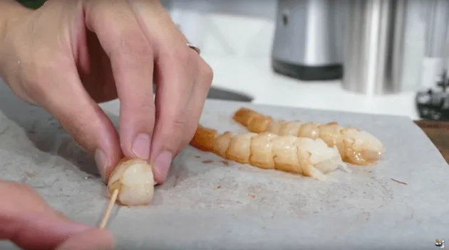 foto sushi berbentuk ikan koi