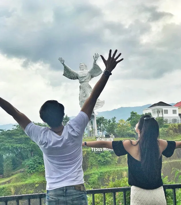 Caesar Hito, Felicya Angelista