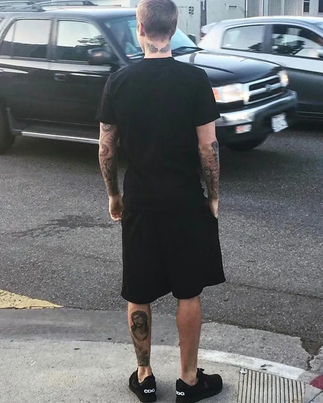 Justin Bieber Peluk Para Fansnya