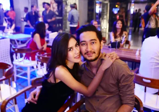 Artis Pesta di Bali