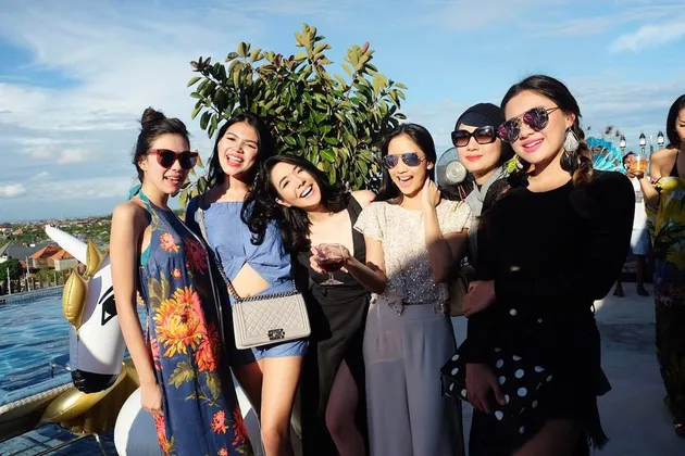 Artis Pesta di Bali