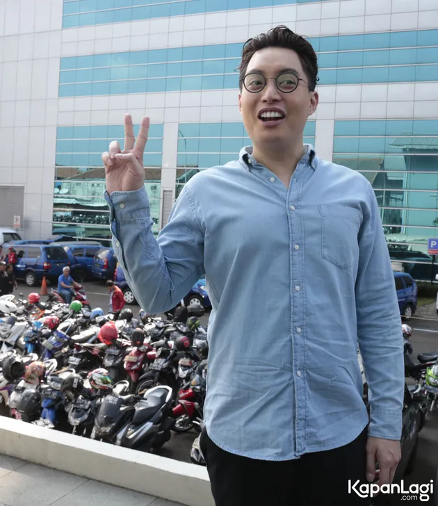 Edric Tjandra - Ayu Ting Ting - Luna Maya