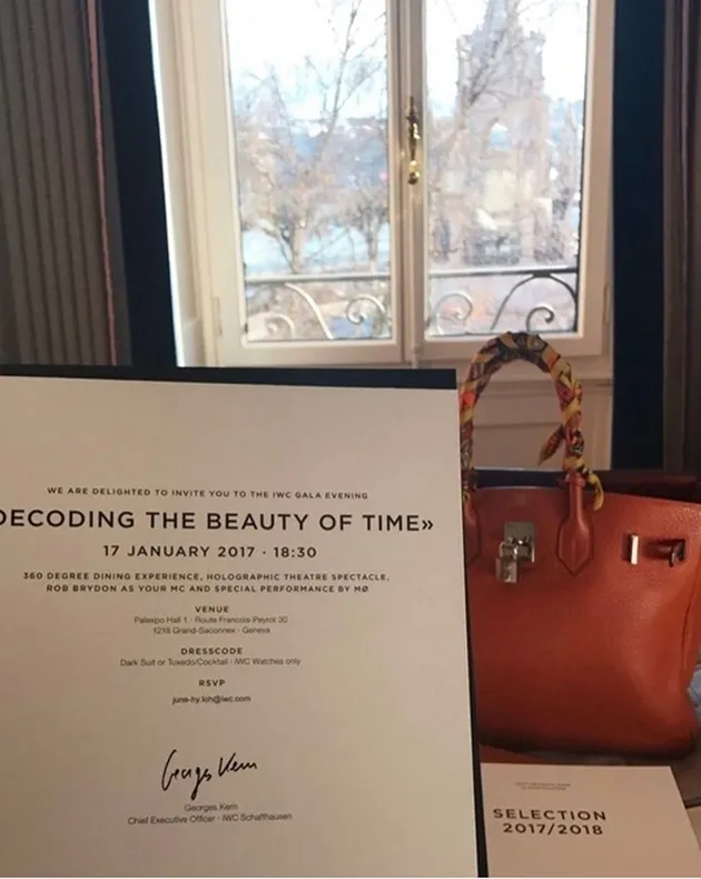 Aktris cantik Titi Kamal baru-baru ini diundang untuk menghadiri sebuah acara makan malam yang diadakan oleh perusahan jam termuka IWC Schaffhausen.