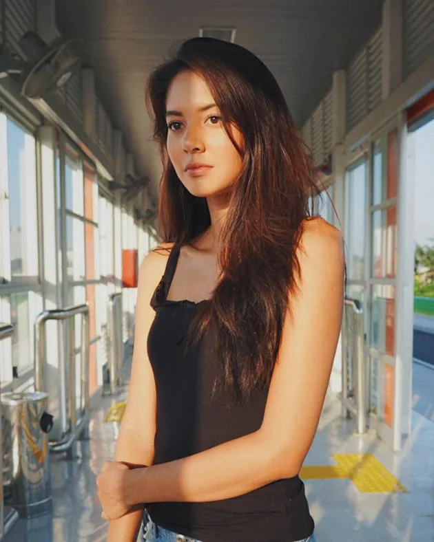 Aurelie Moeremans