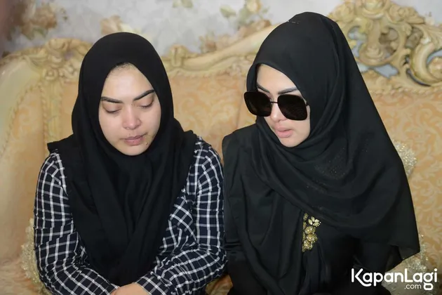 Syahrini - Aisyahrani - Kakak Syahrini Meninggal