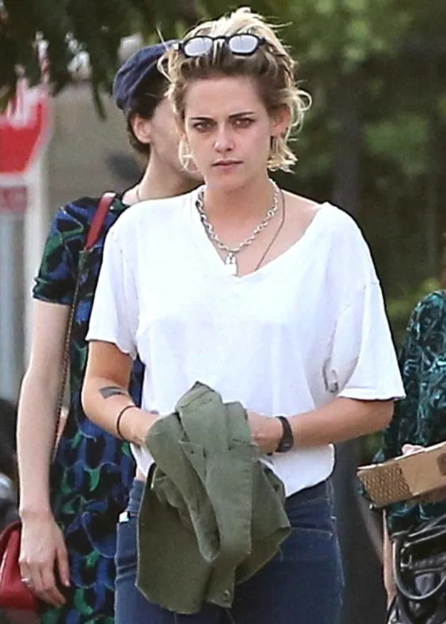 Kristen Stewart dan Pacar Cara Delevingne