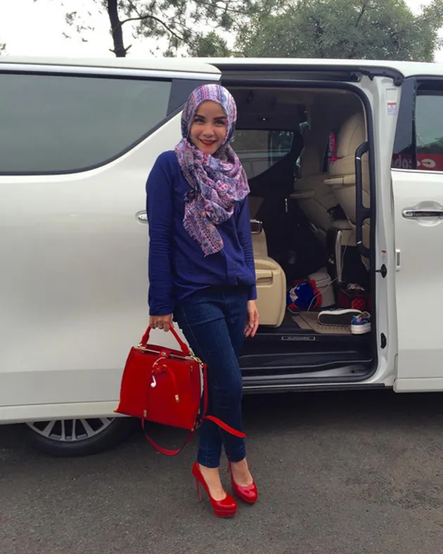 Tasya Nur Medina, Kakak Zaskia Mecca