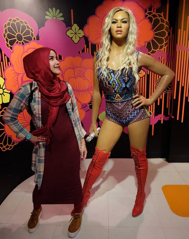 Tasya Nur Medina, Kakak Zaskia Mecca