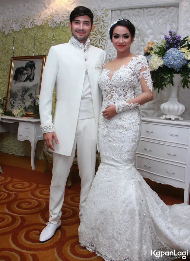 Aryani Fitriana - Donny Michael Menikah