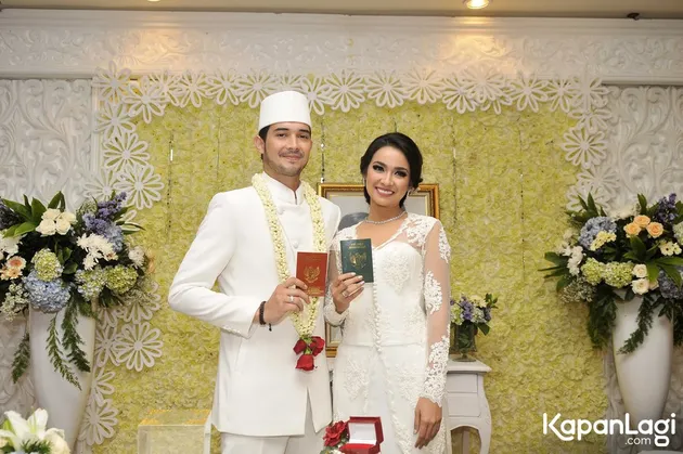 Aryani Fitriana - Donny Michael Menikah