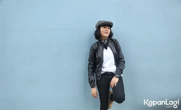 Poppy Sovia - Nina Tamam