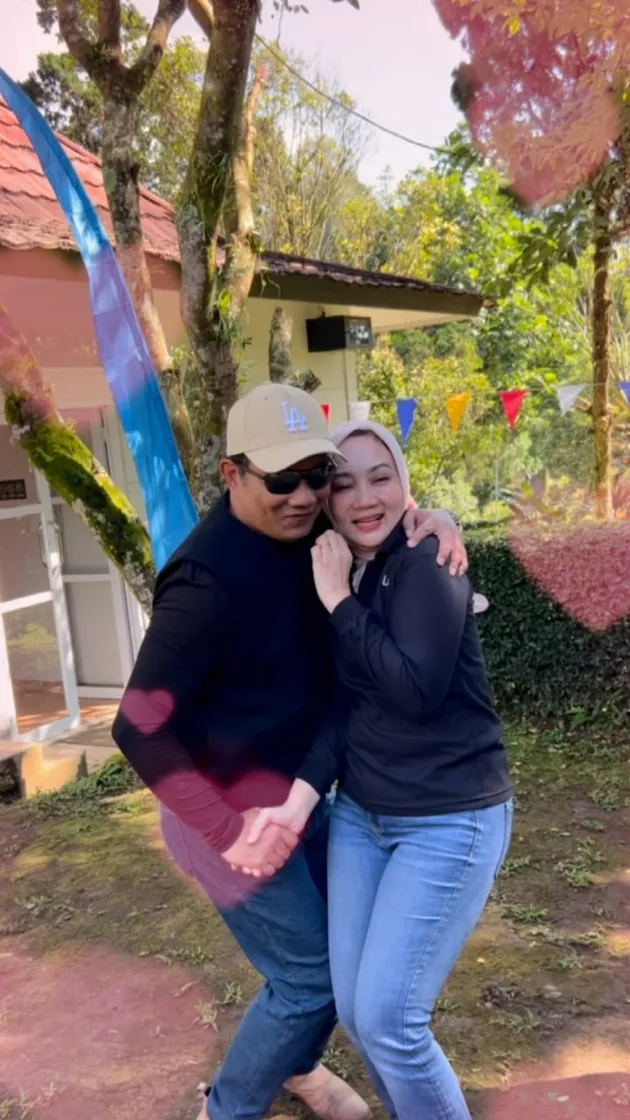 Atalia Praratya Dipeluk Ridwan Kamil